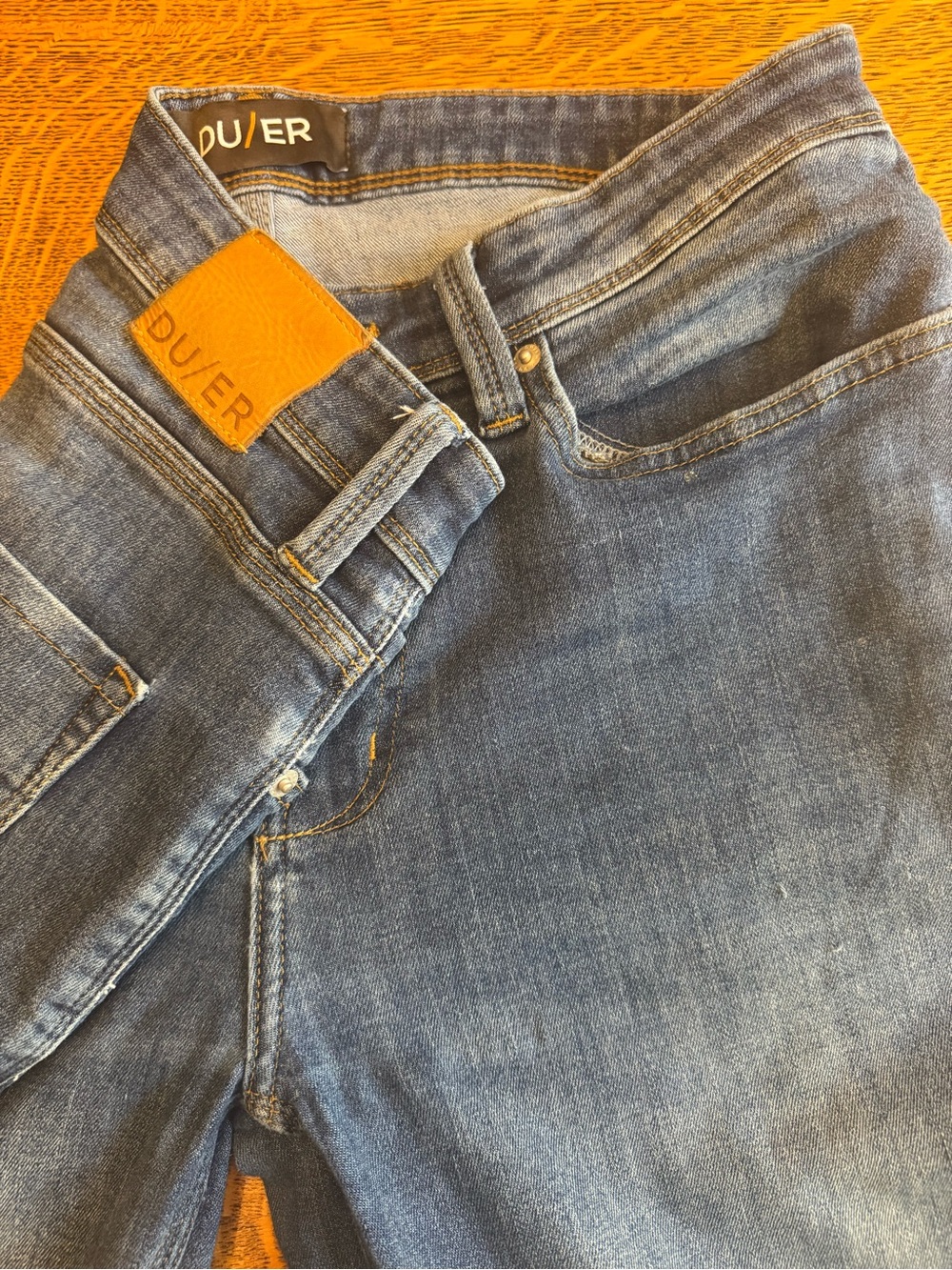 DU/ER Men’s stretch faded denim slim fit tapered 32x32 great condition
